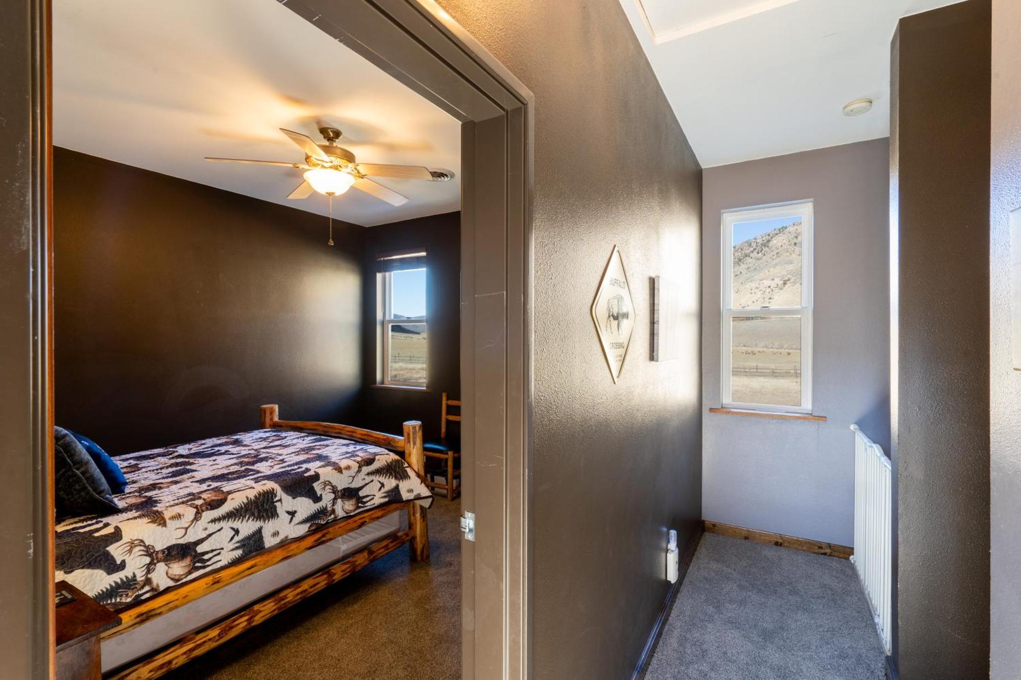 Bison Lodge - Lg Home - 2 Bedrooms - Less Than 5 Miles To Yellowstone North Entrance, Sleeps Up To 8 Gardiner Exterior photo